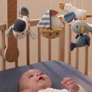 Mobile musical en bois Sailors Bay - Little Dutch Mobile musical en bois Sailors Bay - Little Dutch