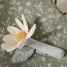 Hochet peluche - Fleur blanche - Little Dutch 2