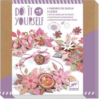 4 parures de bijoux à créer Doux médaillons - Do it Yourself - Djeco 4 parures de bijoux à créer Doux médaillons - Do it Yourself - Djeco