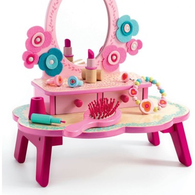 Djeco - Jeux D'Imitation - Coquetteries - Flora Coiffeuse Djeco - Jeux D'Imitation - Coquetteries - Flora Coiffeuse